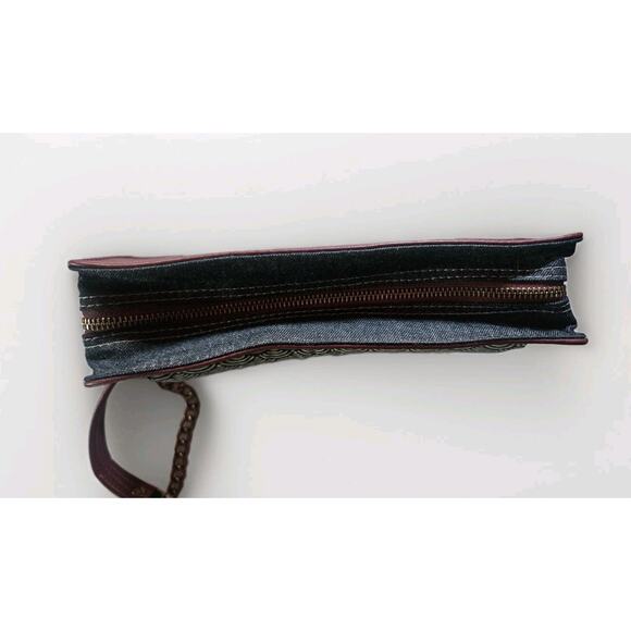 Burgundy BoeJack Design Crossbody Purse w Chain Strap & Pattern - Picture 8 of 10